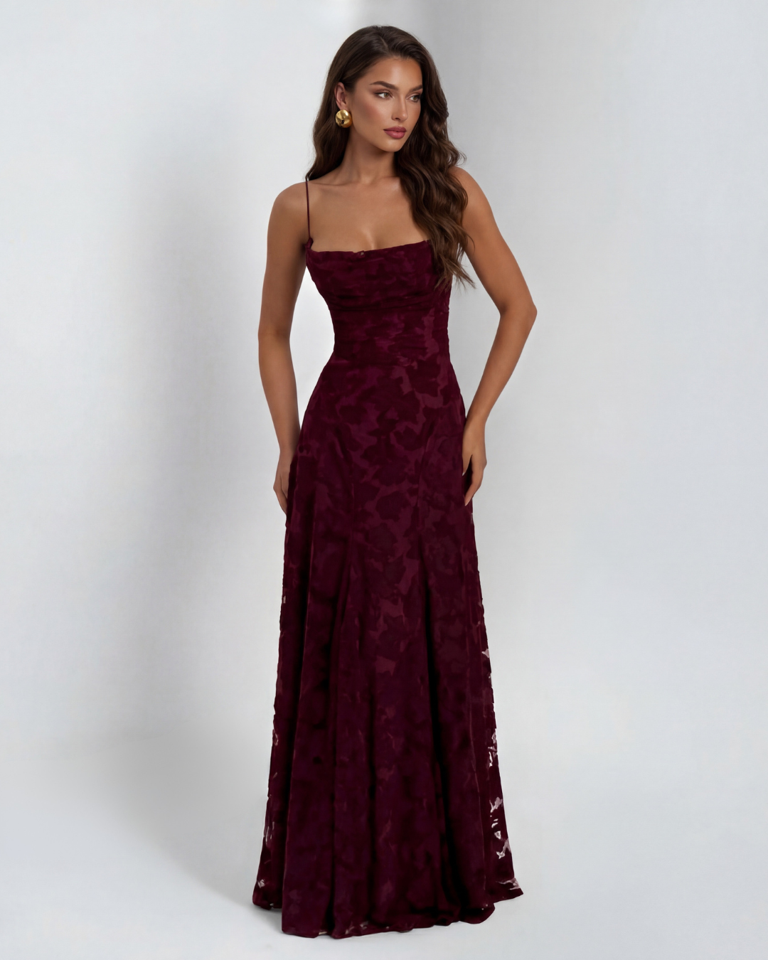 Luna Rosa - vestido largo de flores con tirantes finos y corte recto