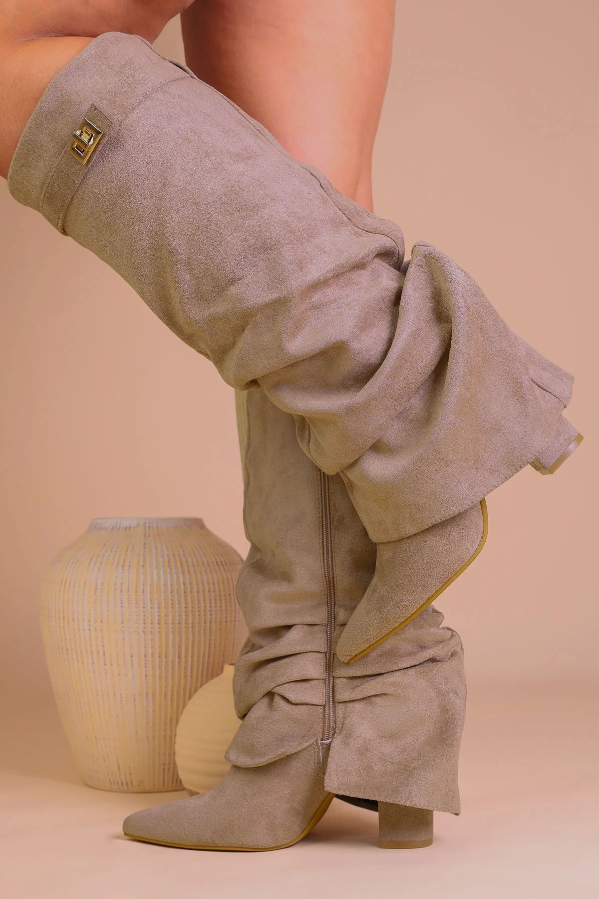 Cavalière - bota ancha de ante hasta la rodilla