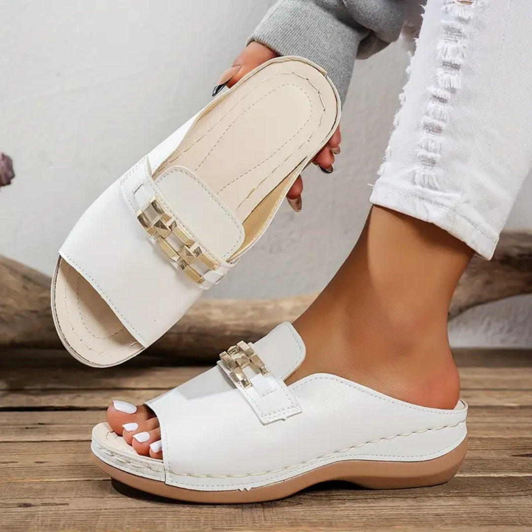 Glam Slide™ / Sandalias cómodas con hebilla