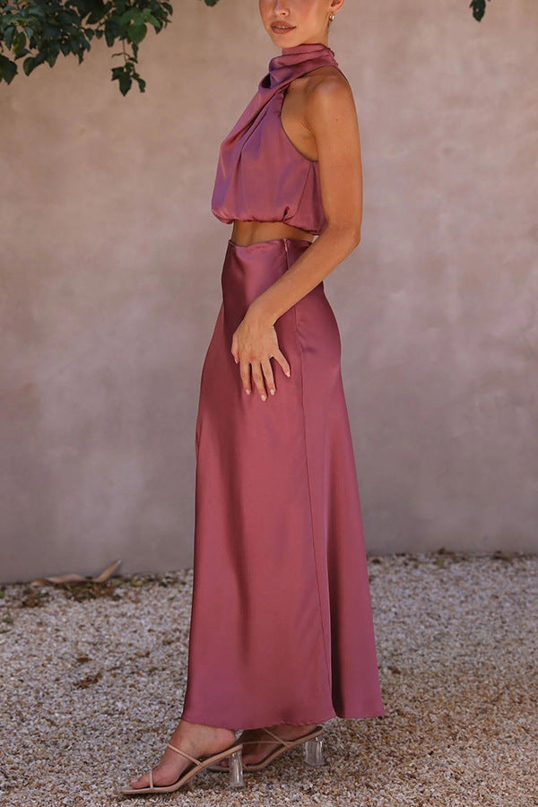 Aurora Satin - conjunto de satén con top halter drapeado