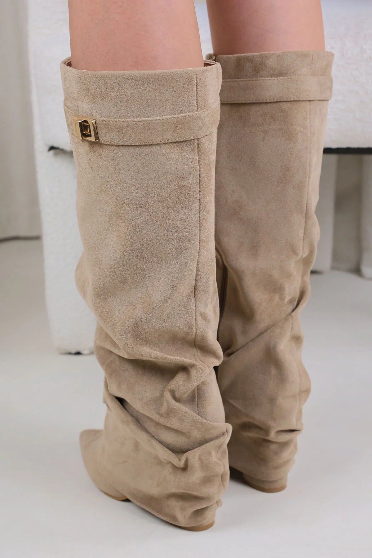 Cavalière - bota ancha de ante hasta la rodilla