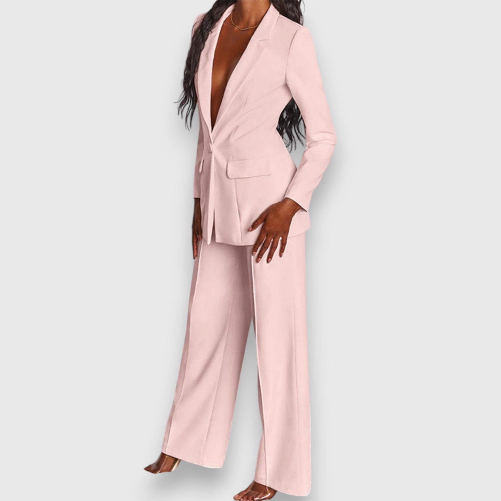 Parisian - conjunto minimalista en cada detalle
