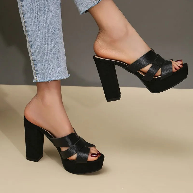 Noir Luxe / Elegancia moderna con un alto nivel de comodidad