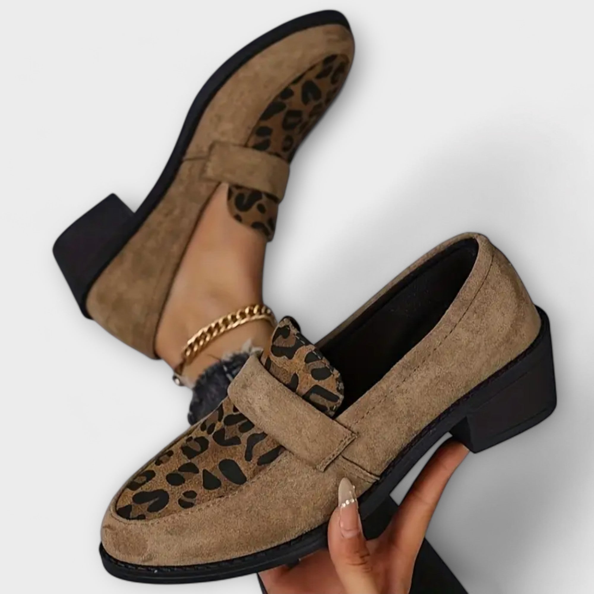 Féline - mocasines de ante con estampado animal