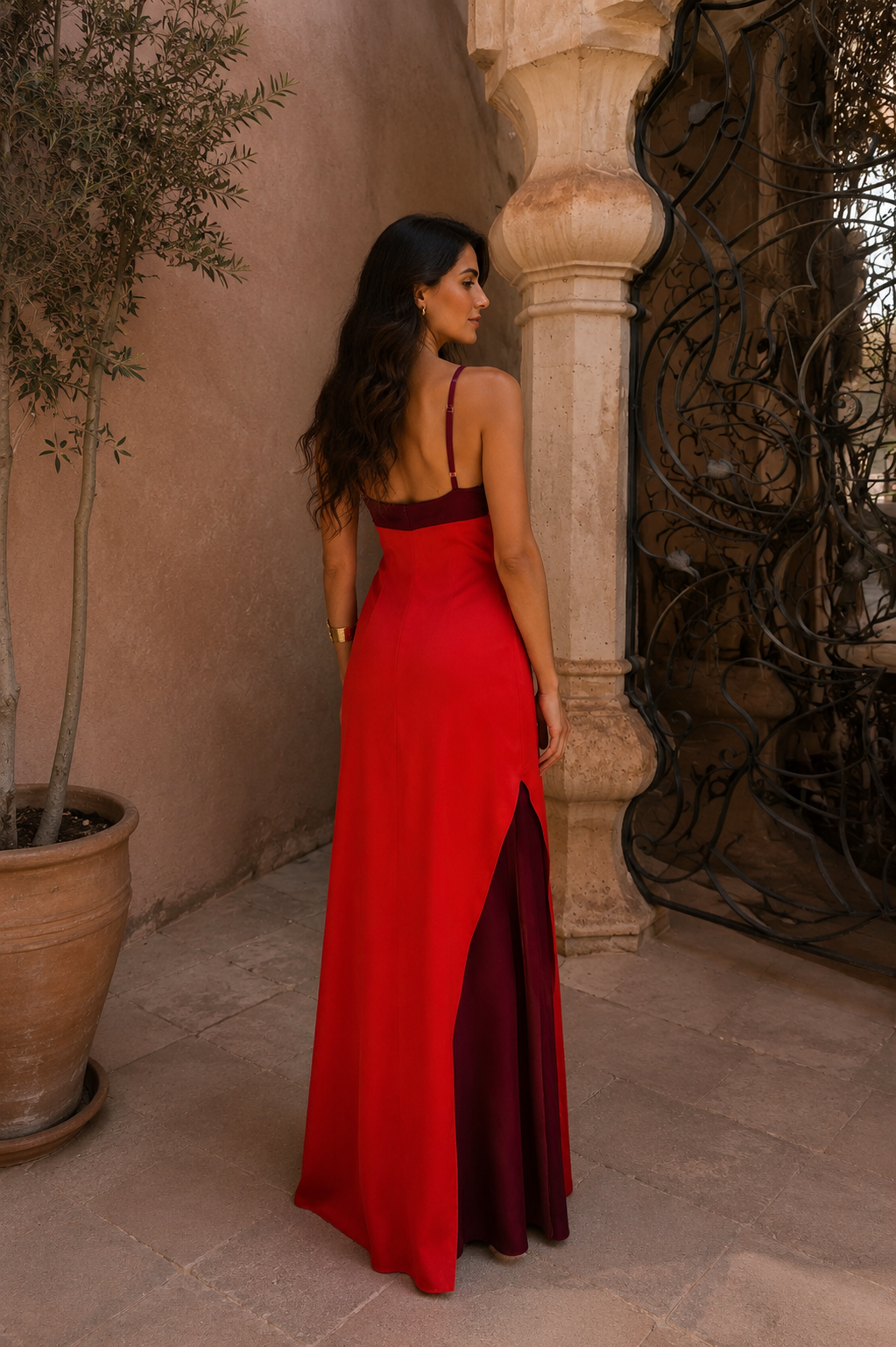 Ardiente - vestido largo con cuello halter cruzado