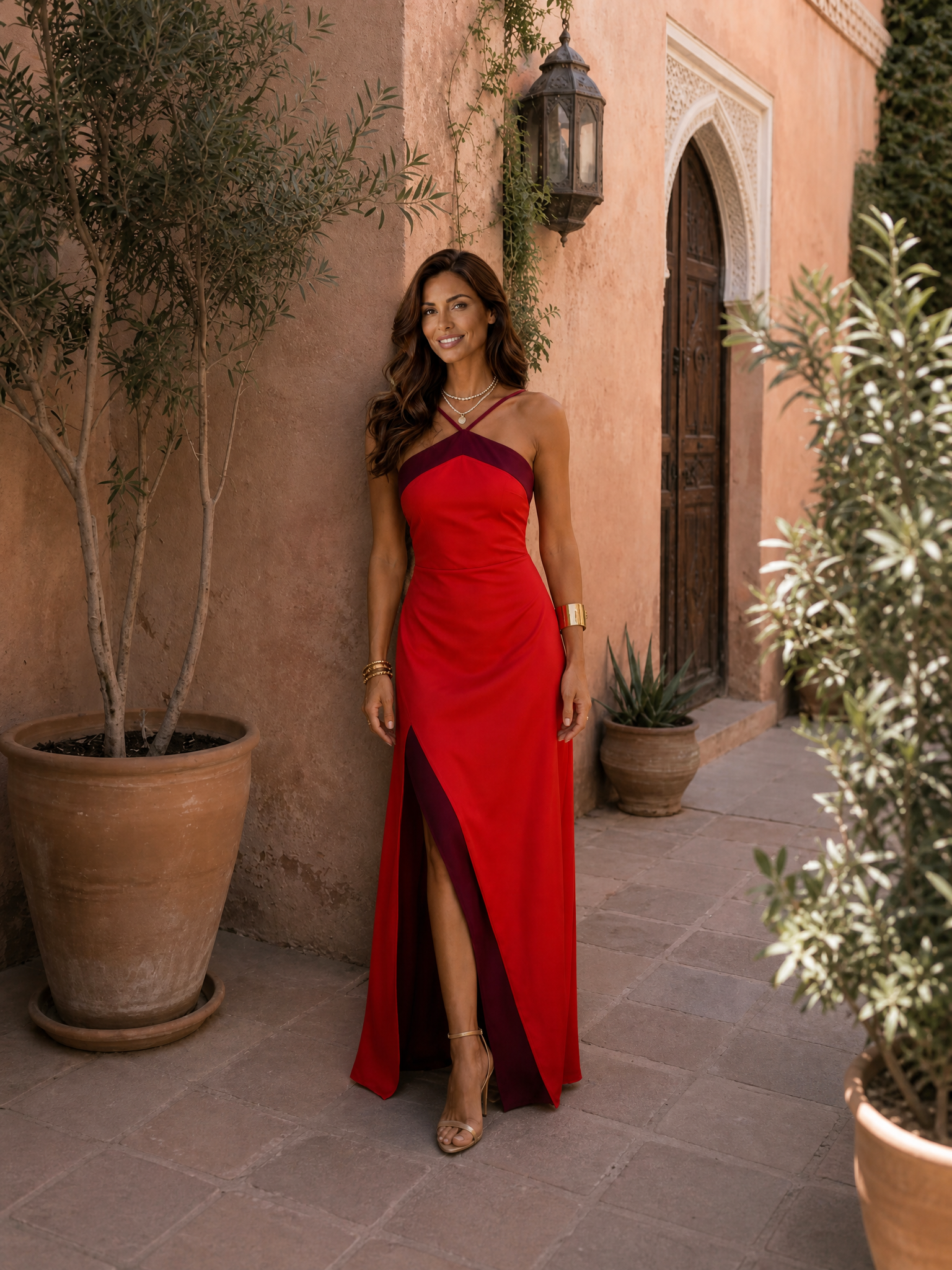 Ardiente - vestido largo con cuello halter cruzado