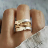 Eloísa - anillo de línea entrelazada