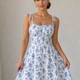 Dorada - vestido con lazos y falda acampanada