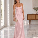 Lola Cobre - vestido de corte fluido y silueta marcada
