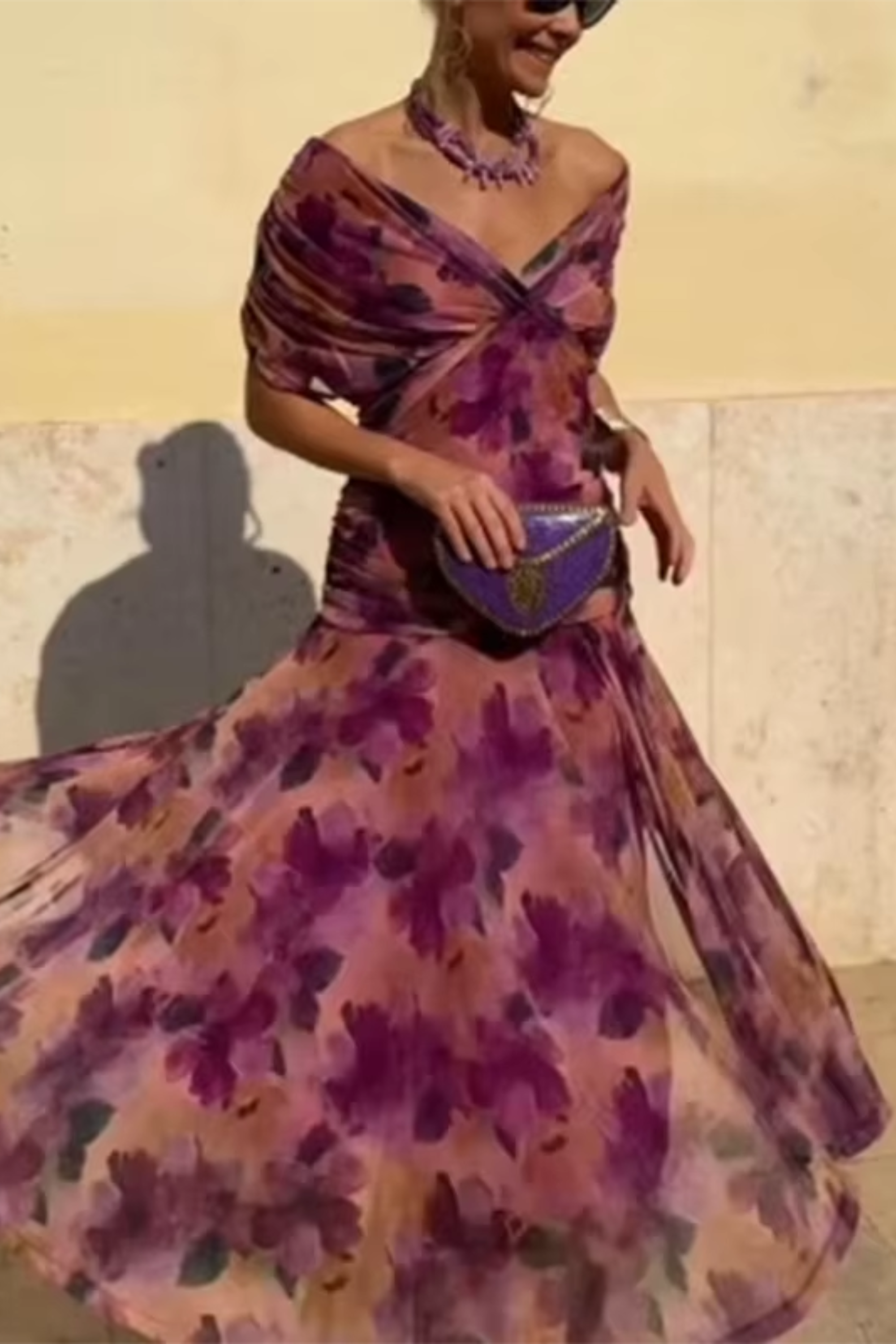 Gitana Moderna - vestido escote en V
