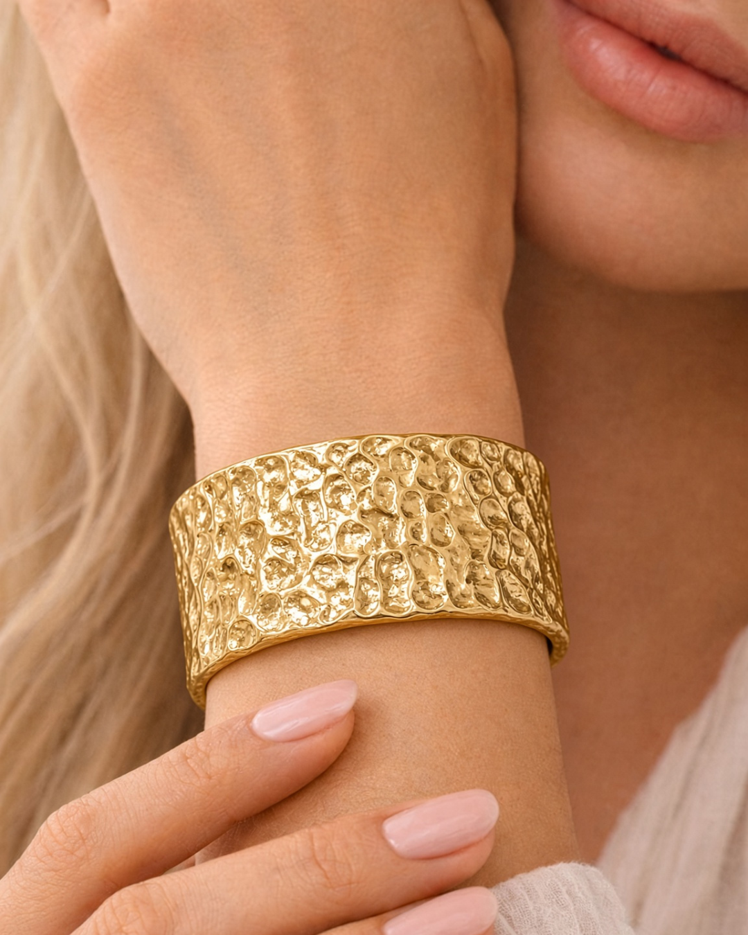 Terra Bold - pulsera con textura y acabado