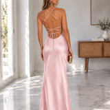 Lola Cobre - vestido de corte fluido y silueta marcada