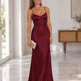 Lola Cobre - vestido de corte fluido y silueta marcada
