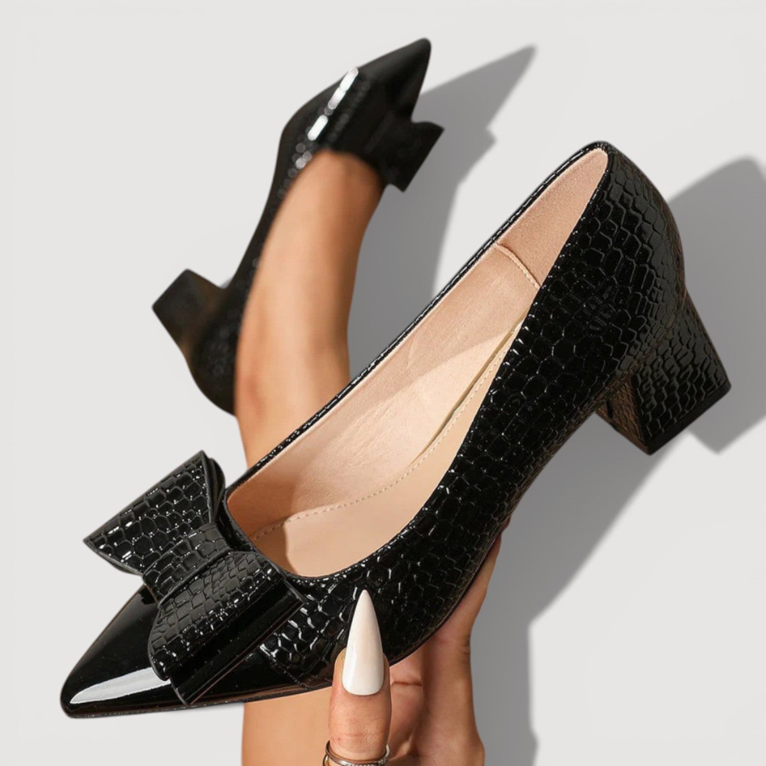 Zapatos de salón Bow Luxe / Tacones de Bloque Refinados