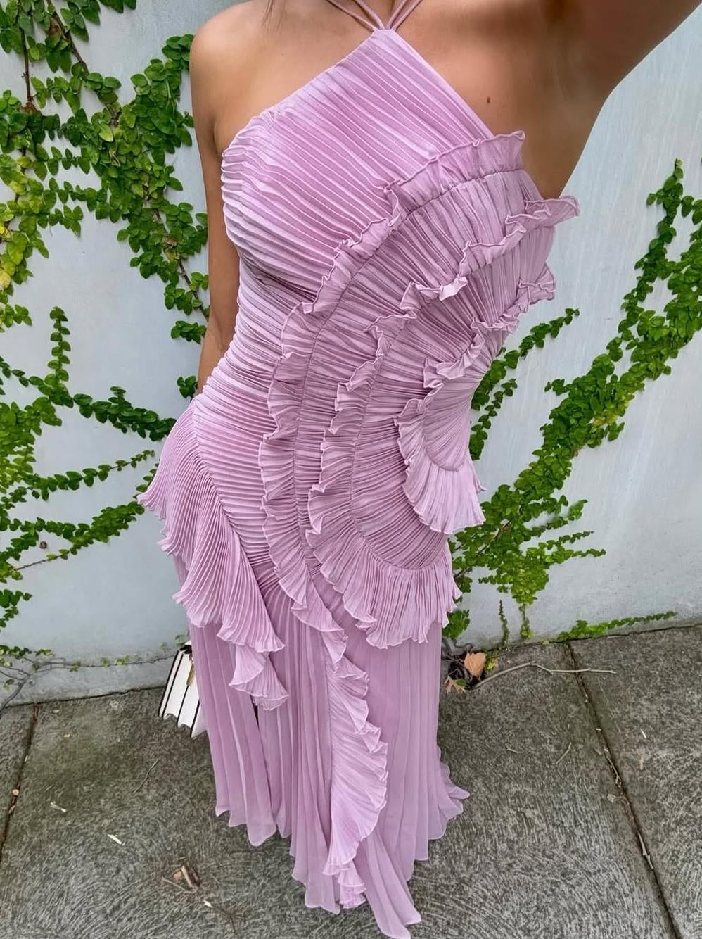 Valeria - vestido de elegancia plisada en Lila