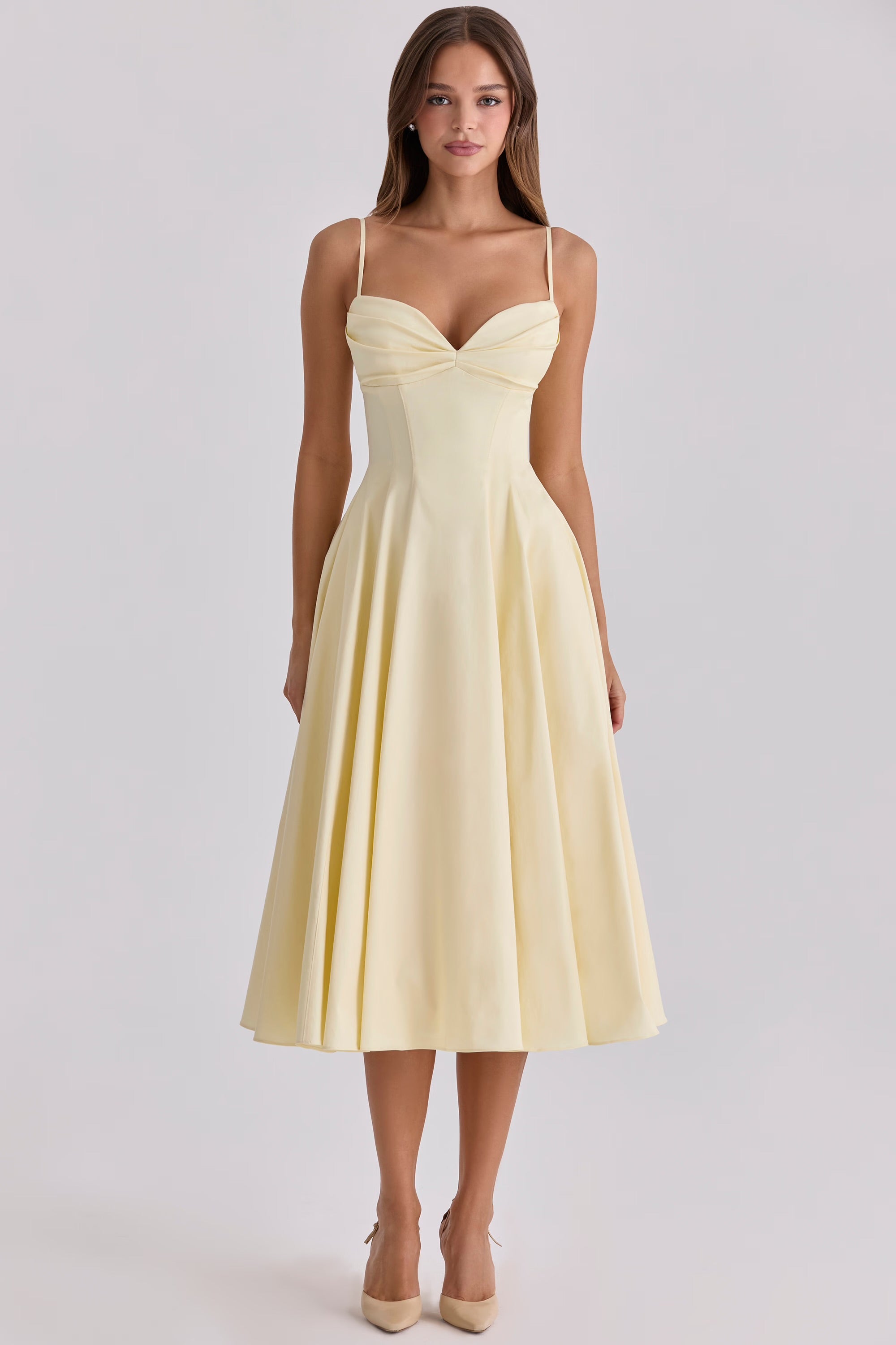 Isla - vestido midi con escote fruncido