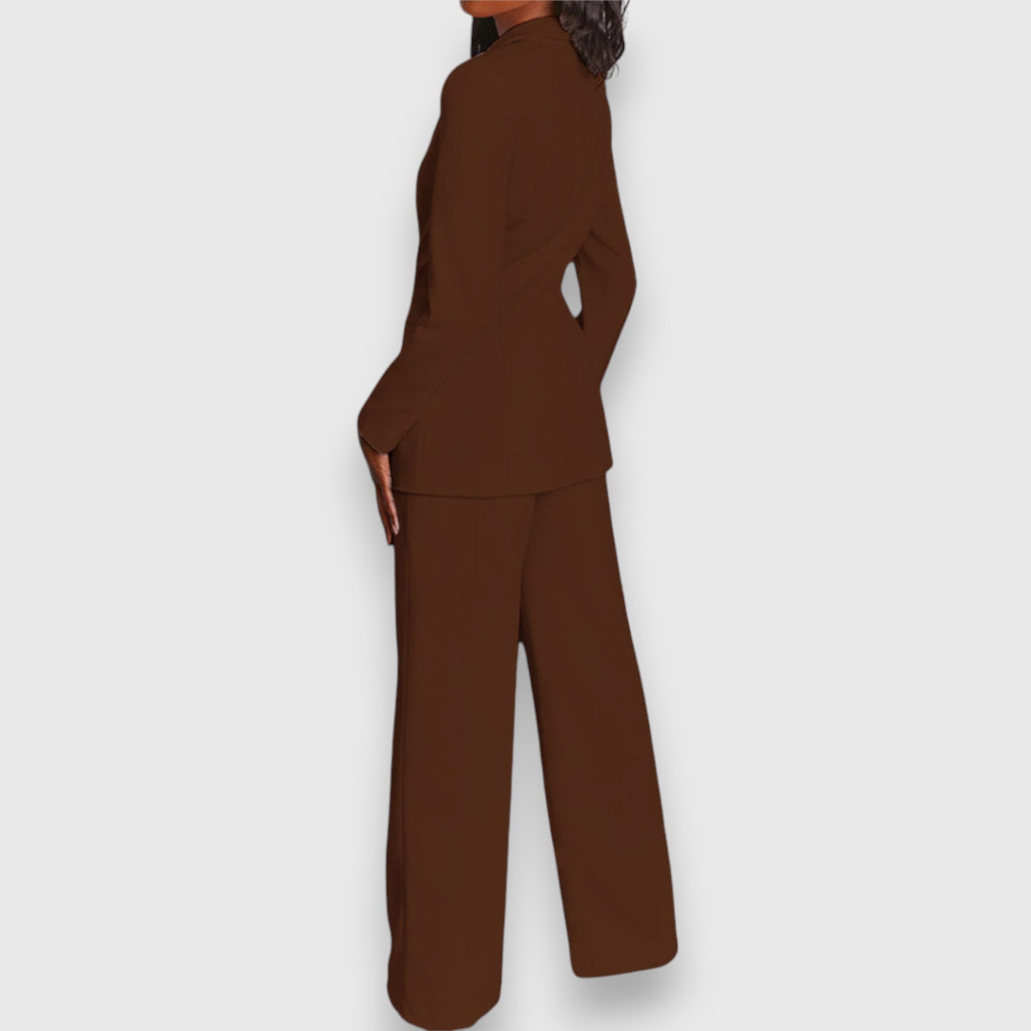 Parisian - conjunto minimalista en cada detalle