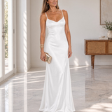 Lola Cobre - vestido de corte fluido y silueta marcada