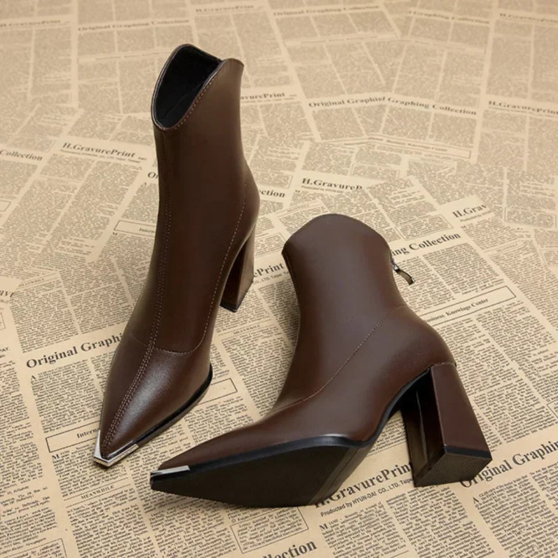 Nova Point / Botas con puntera de cromo