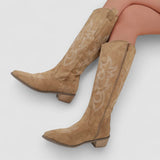 Almudena - Botas altas de estilo western bordadas