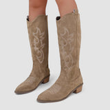 Almudena - Botas altas de estilo western bordadas