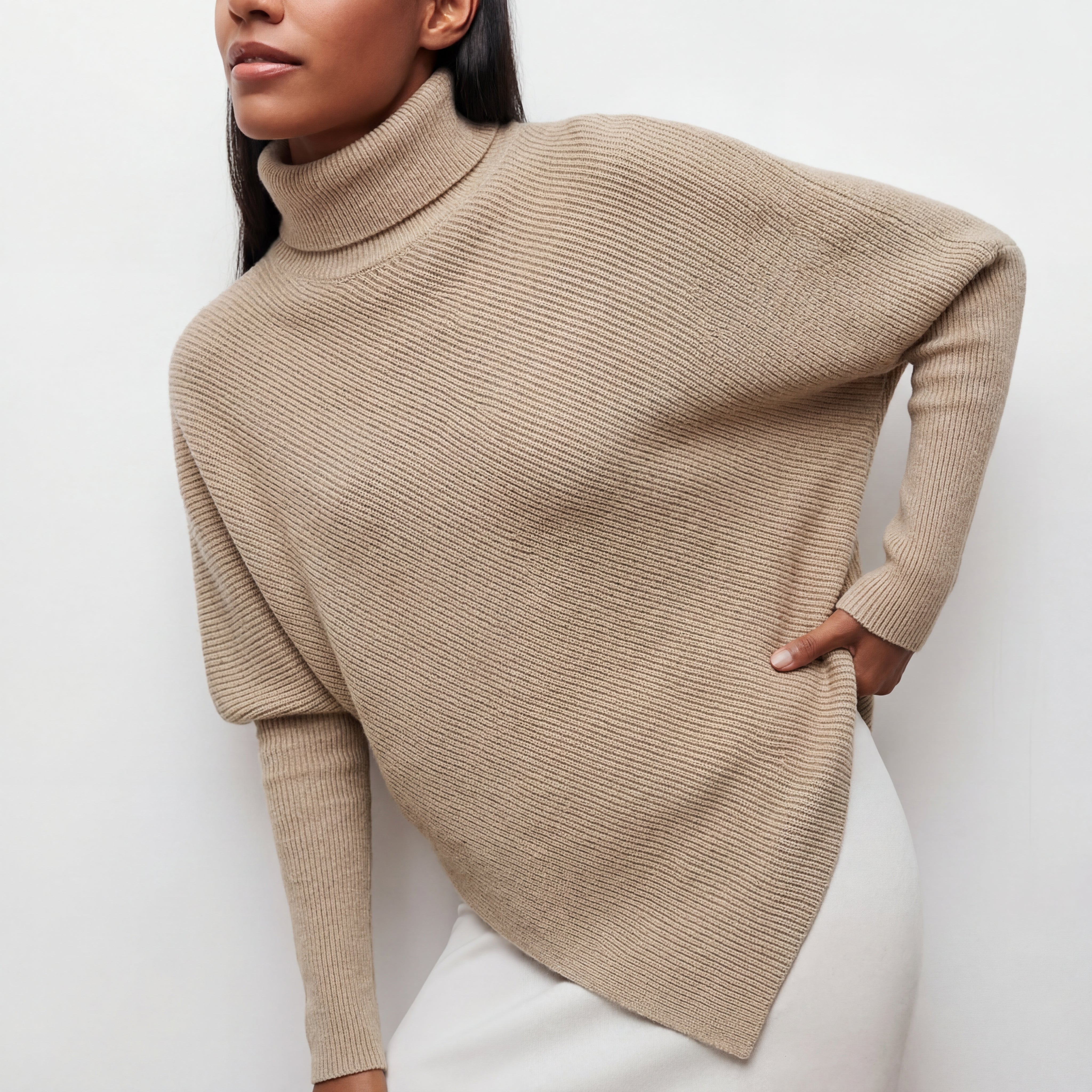 Drapée - elegante jersey de cuello alto