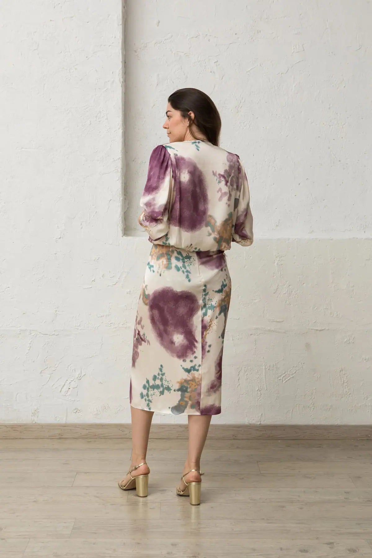 Miray - vestido elegante escote V